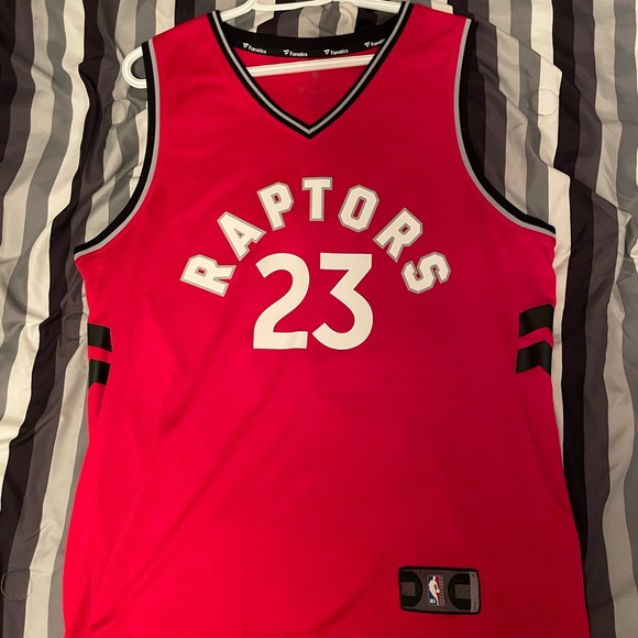 Fred VanVleet Jersey - Picture 3 of 3